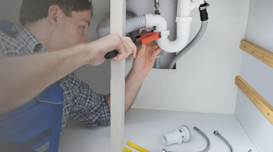 Local water heater installation in Six Lakes, MI